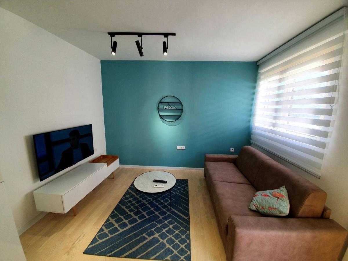 Aleksandar First Sea Line Apartment Бар Экстерьер фото