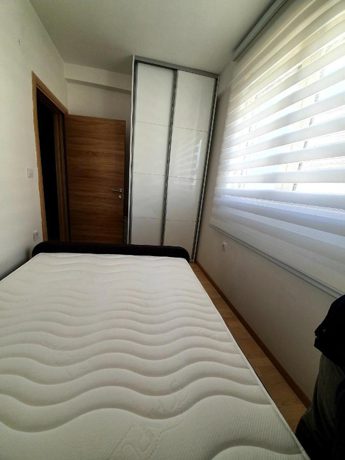 Aleksandar First Sea Line Apartment Бар Экстерьер фото
